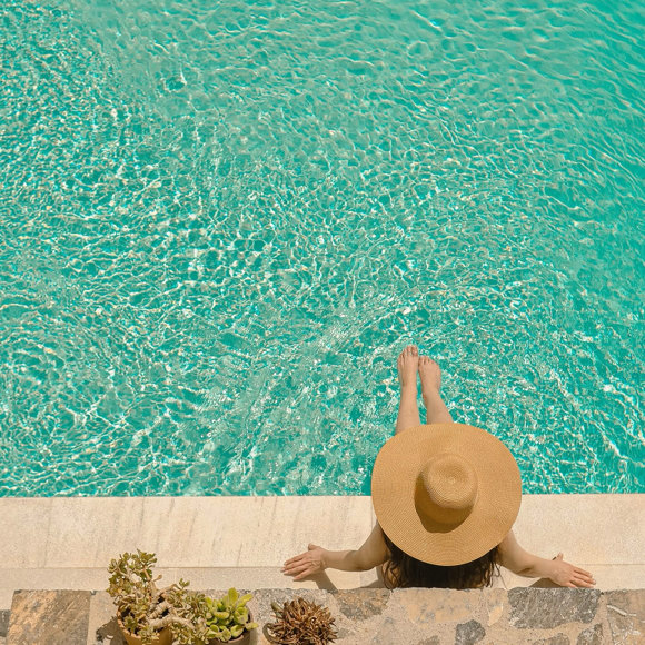 Nami Hotel & Suites